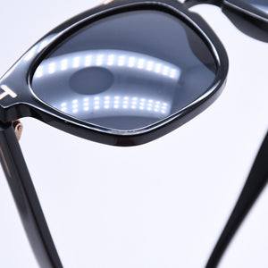 TOM FORD トムフォード Sunglasses サングラス アイウェア TF516 01A サイズ54◻︎19 145 ブラック ゴールド金具 美品 中古 4a008498
