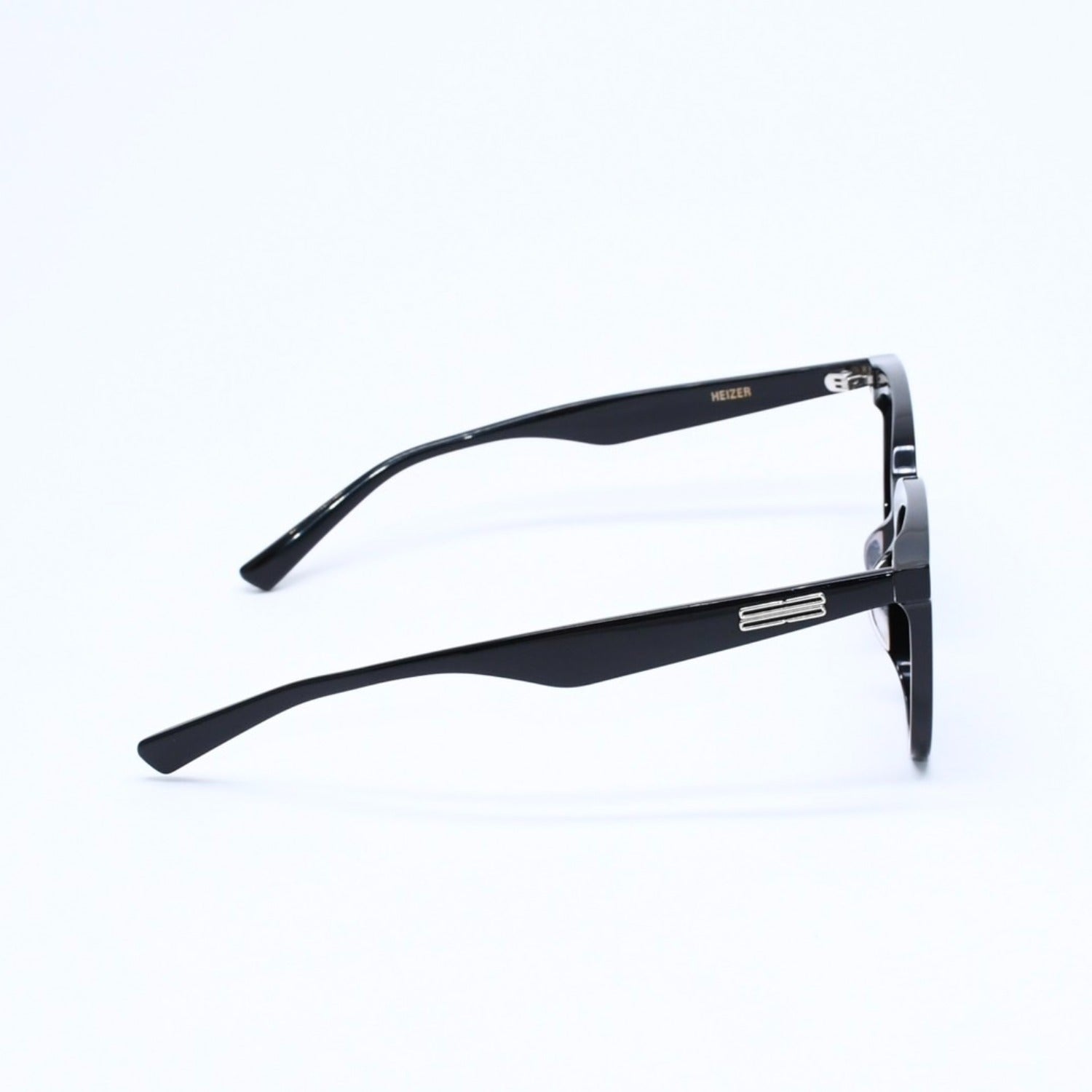 Mint condition GENTLE MONSTER HEIZER sunglasses, size 63.◻15 Used