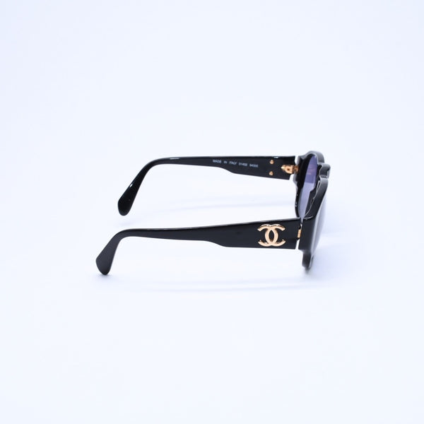 Very Good Condition CHANEL Sunglasses Eyewear 01452 94305 Black Gold Hardware Used 4a008514