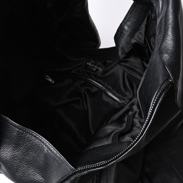 新品未使用 BALENCIAGA バレンシアガ ハンドバック シャツバッグ close bag 811992 レザー ブラック 中古 4a000855