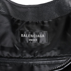 新品未使用 BALENCIAGA バレンシアガ ハンドバック シャツバッグ close bag 811992 レザー ブラック 中古 4a000855