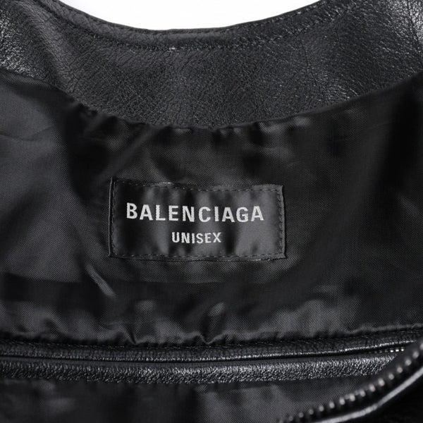 新品未使用 BALENCIAGA バレンシアガ ハンドバック シャツバッグ close bag 811992 レザー ブラック 中古 4a000855