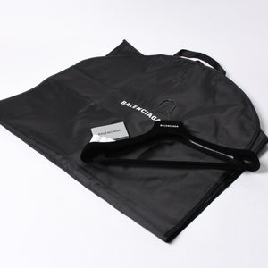 新品未使用 BALENCIAGA バレンシアガ ハンドバック シャツバッグ close bag 811992 レザー ブラック 中古 4a000855