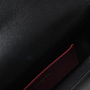新品同様 CHANEL シャネル ストラップ クラッチ ワンショルダーバッグ AP5068 ランダム番台 ココマーク キャビアスキン 中古 4a009073