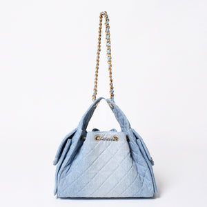 新品同様 CHANEL シャネル CHANEL 25 スモール ハンドバッグ ランダム番台 ココマーク デニム レザー ブルー 中古 4a009088