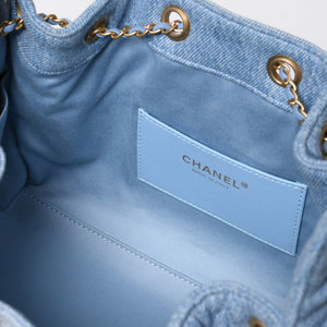 新品同様 CHANEL シャネル CHANEL 25 スモール ハンドバッグ ランダム番台 ココマーク デニム レザー ブルー 中古 4a009088