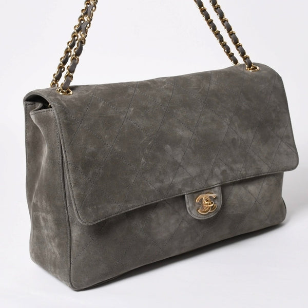 新品未使用 26年 CHANEL シャネル マキシハンドバッグ ランダム番台 AS6231 ココマーク スエード カーフスキン グレー ゴールド金具 中古 4a008757