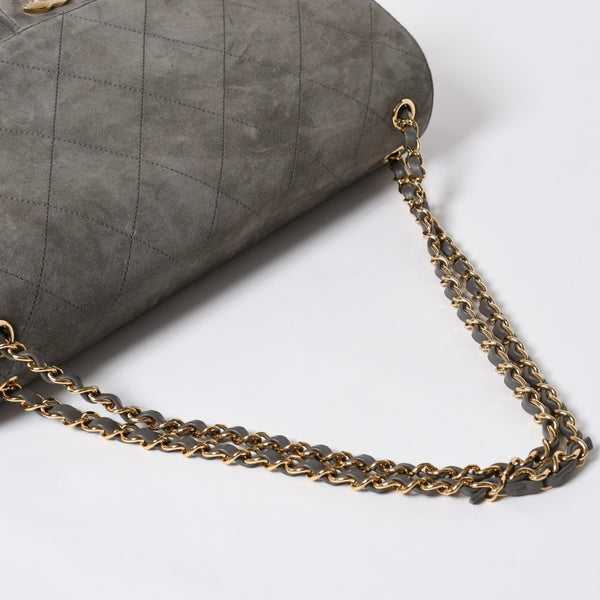 新品未使用 26年 CHANEL シャネル マキシハンドバッグ ランダム番台 AS6231 ココマーク スエード カーフスキン グレー ゴールド金具 中古 4a008757