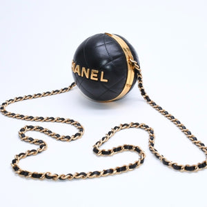 CHANEL シャネル スフィアミノーディエールバッグ ランダム番台 イタリア製 ラムスキン ブラック ゴールド金具 美品 中古 4a008679