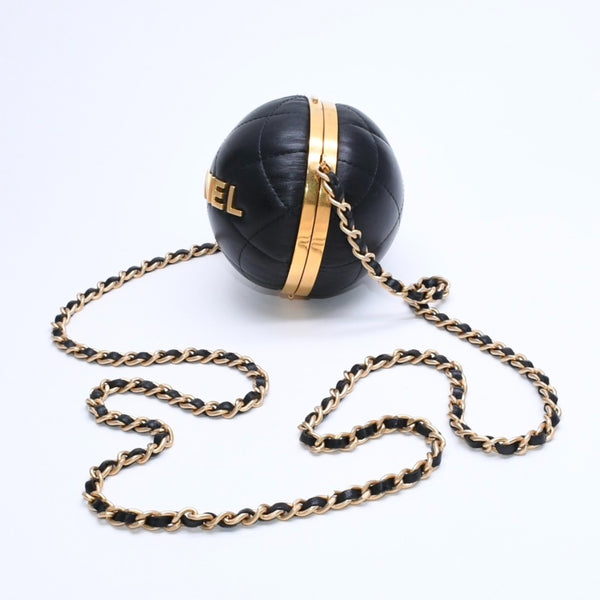 CHANEL シャネル スフィアミノーディエールバッグ ランダム番台 イタリア製 ラムスキン ブラック ゴールド金具 美品 中古 4a008679