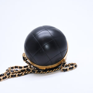 CHANEL シャネル スフィアミノーディエールバッグ ランダム番台 イタリア製 ラムスキン ブラック ゴールド金具 美品 中古 4a008679