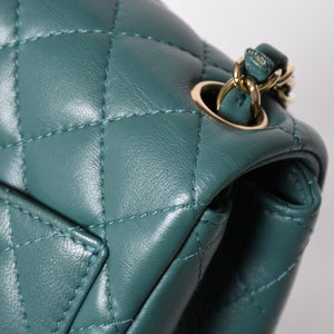 極美品 CHANEL シャネル ミニマトラッセ 16 Sチェーンショルダーバッグ ランダム番台 ココマーク ラムスキン グリーン 中古 4a008585