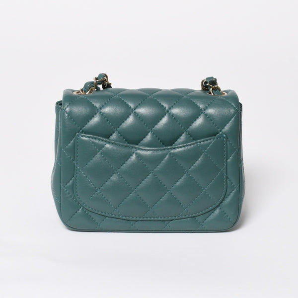 極美品 CHANEL シャネル ミニマトラッセ 16 Sチェーンショルダーバッグ ランダム番台 ココマーク ラムスキン グリーン 中古 4a008585
