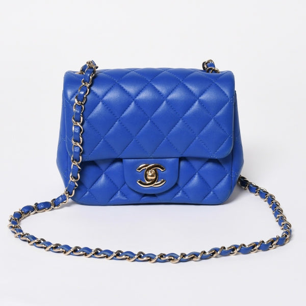 極美品 CHANEL シャネル ミニマトラッセ 16 Sチェーンショルダーバッグ A35200 31番台 ココマーク ラムスキン ブルー 中古 4a008587