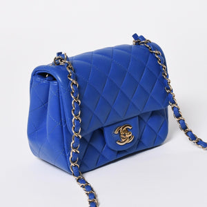 極美品 CHANEL シャネル ミニマトラッセ 16 Sチェーンショルダーバッグ A35200 31番台 ココマーク ラムスキン ブルー 中古 4a008587