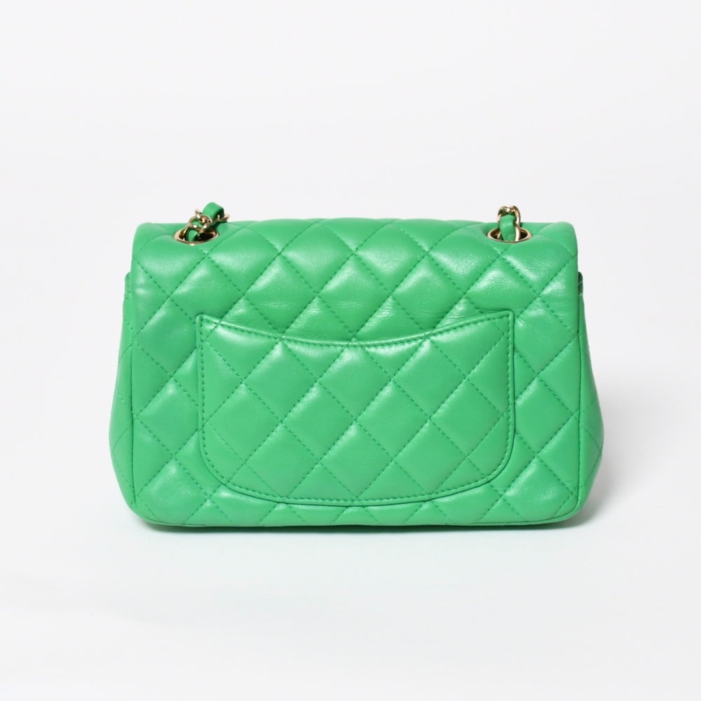 極美品 CHANEL シャネル ミニマトラッセ 20 Sフラップ Sチェーンショルダーバッグ 29番台 ココマーク ラムスキン グリーン 中古 4a008338
