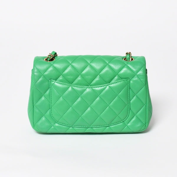 極美品 CHANEL シャネル ミニマトラッセ 20 Sフラップ Sチェーンショルダーバッグ 29番台 ココマーク ラムスキン グリーン 中古 4a008338