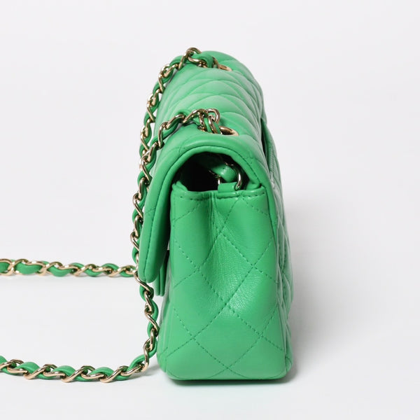 極美品 CHANEL シャネル ミニマトラッセ 20 Sフラップ Sチェーンショルダーバッグ 29番台 ココマーク ラムスキン グリーン 中古 4a008338