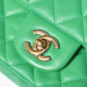 極美品 CHANEL シャネル ミニマトラッセ 20 Sフラップ Sチェーンショルダーバッグ 29番台 ココマーク ラムスキン グリーン 中古 4a008338