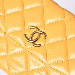 Like new CHANEL Hobo Chain Shoulder Bag Random Number Coco Mark Calfskin Yellow Gold Hardware Used 4a008586