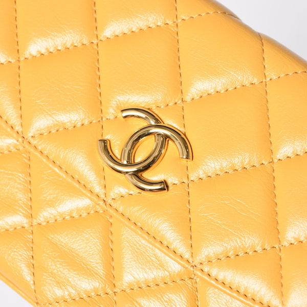 Like new CHANEL Hobo Chain Shoulder Bag Random Number Coco Mark Calfskin Yellow Gold Hardware Used 4a008586