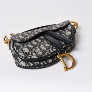 極美品 CHRISTIAN DIOR クリスチャンディオール サドルミニバッグ ハンドバッグ M0456CTZQ オブリーク ネイビー 中古 4a008589