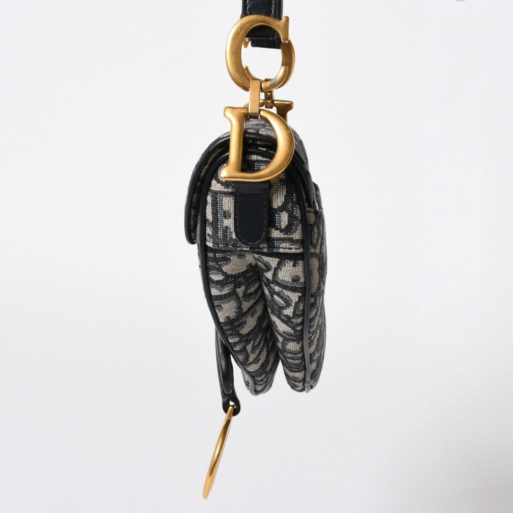 極美品 CHRISTIAN DIOR クリスチャンディオール サドルミニバッグ ハンドバッグ M0456CTZQ オブリーク ネイビー 中古 4a008589
