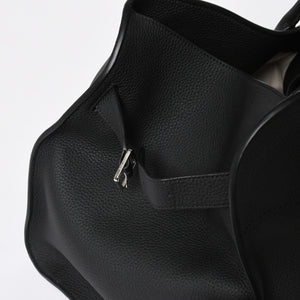 Like New THE ROW Soft Margaux 15 Handbag W1255L133BLPL Leather Black Used 4a008608