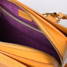 画像をギャラリービューアに読み込む, 極美品 LOUIS VUITTON ルイヴィトン ポンヌフ ハンドバッグ M52059 エピレザー イエロー ゴールド金具 中古 4a000760