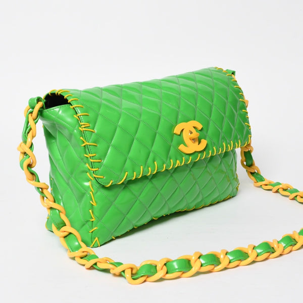 極美品 CHANEL シャネル デカマトラッセ 33 チェーンショルダーバッグ 2番台 ココマーク エナメル グリーン 中古 4a008340