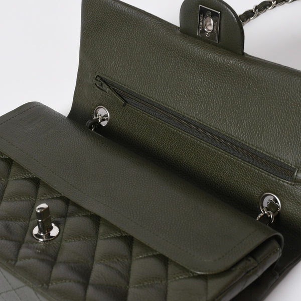 極美品 CHANEL シャネル マトラッセ25 Wフラップ Wチェーンショルダーバッグ 14番台 ココマーク キャビアスキン オリーブ 中古 4a008411