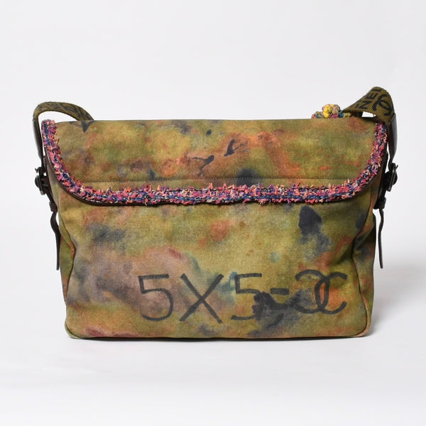極美品 CHANEL シャネル エンブロイダリー ショルダーバッグ A92790 20番台 グラフィティ ココマーク カーキ マルチカラー 中古 4a008681