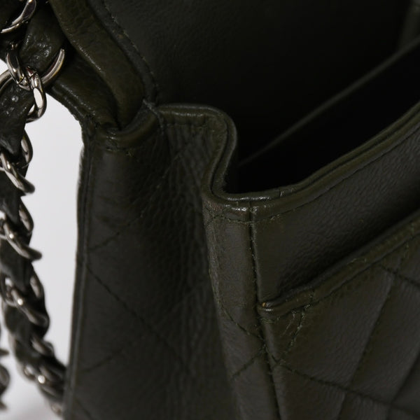 極美品 CHANEL シャネル マトラッセ25 Wフラップ Wチェーンショルダーバッグ 14番台 ココマーク キャビアスキン オリーブ 中古 4a008411