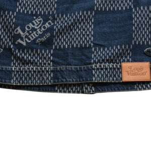 新品同様品 LOUIS VUITTON×NIGO ルイヴィトン ニゴ ジャイアントダミエウェーブス デニムジャケット ニゴー モノグラム HJA10WUZC サイズ54 ブルー 中古 4a008713