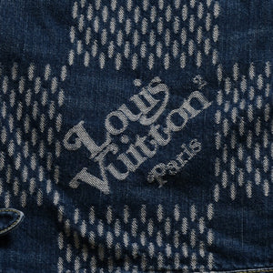 新品同様品 LOUIS VUITTON×NIGO ルイヴィトン ニゴ ジャイアントダミエウェーブス デニムジャケット ニゴー モノグラム HJA10WUZC サイズ54 ブルー 中古 4a008713