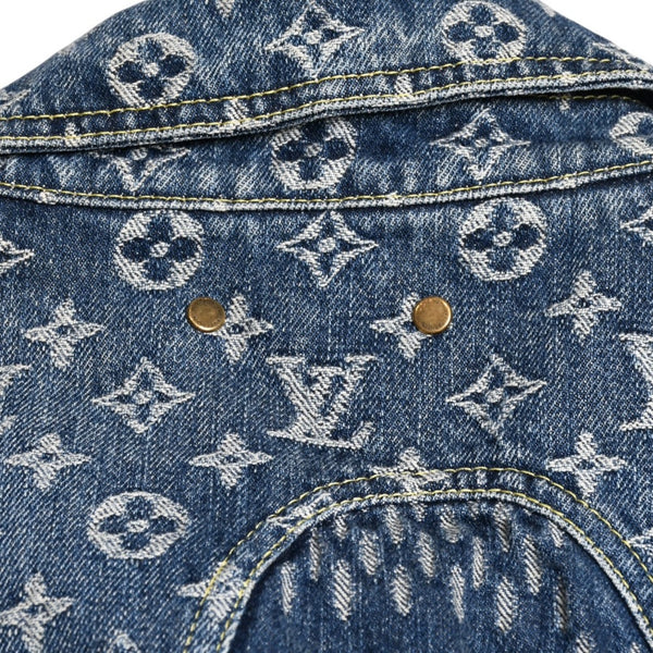 新品同様品 LOUIS VUITTON×NIGO ルイヴィトン ニゴ ジャイアントダミエウェーブス デニムジャケット ニゴー モノグラム HJA10WUZC サイズ54 ブルー 中古 4a008713