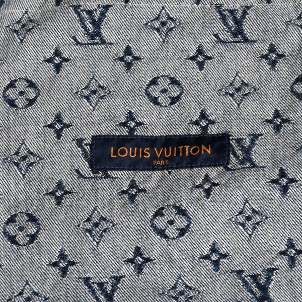新品同様品 LOUIS VUITTON×NIGO ルイヴィトン ニゴ ジャイアントダミエウェーブス デニムジャケット ニゴー モノグラム HJA10WUZC サイズ54 ブルー 中古 4a008713