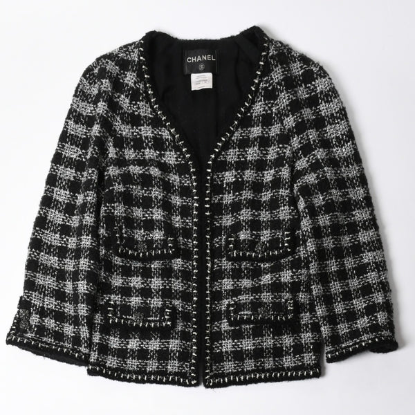極美品 CHANEL シャネル ツイードジャケット ジャケット 11AW グリポワボタン ブラック シルバー P42260V30806 サイズ50 中古 4a008655