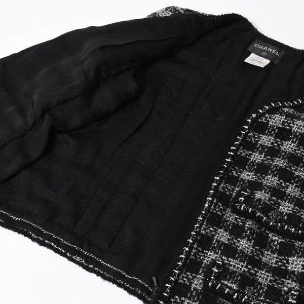 極美品 CHANEL シャネル ツイードジャケット ジャケット 11AW グリポワボタン ブラック シルバー P42260V30806 サイズ50 中古 4a008655