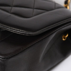 極美品 CHANEL シャネル ダイアナ 25 Sフラップ Sチェーンショルダーバッグ 2番台 ココマーク ラムスキン ブラック ゴールド金具 中古 4a008863