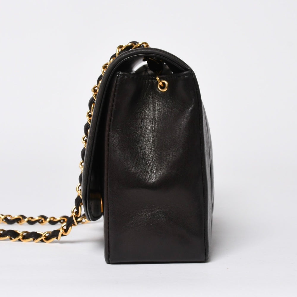 極美品 CHANEL シャネル ダイアナ 25 Sフラップ Sチェーンショルダーバッグ 2番台 ココマーク ラムスキン ブラック ゴールド金具 中古 4a008863