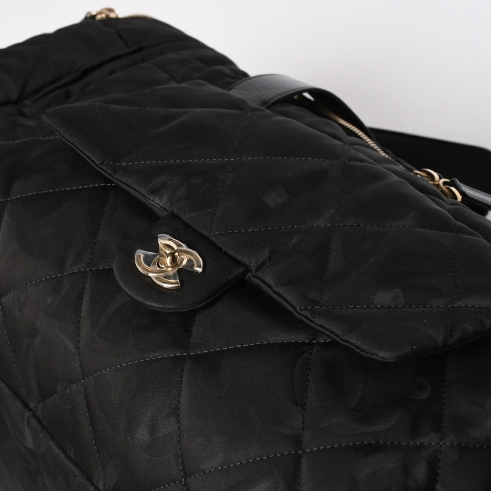 新品同様品 CHANEL シャネル ココネージュ ツーインワン ダッフルバッグ ボストンバッグ ランダム番台 ショルダー リュック 3way ブラック 中古 4a008669