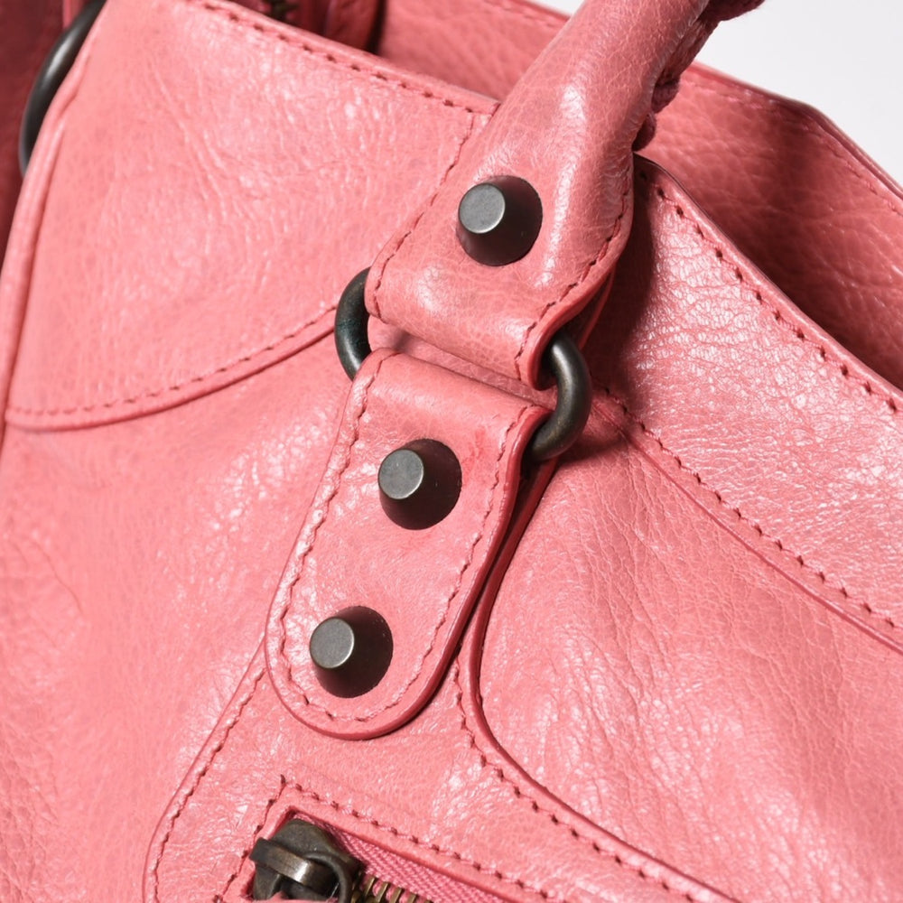 極美品 BALENCIAGA バレンシアガ クラシックシティ 2WAYバッグ ハンドバッグ ショルダーバッグ 235216 ピンク レザー ブロンズ金具 中古 4a008320