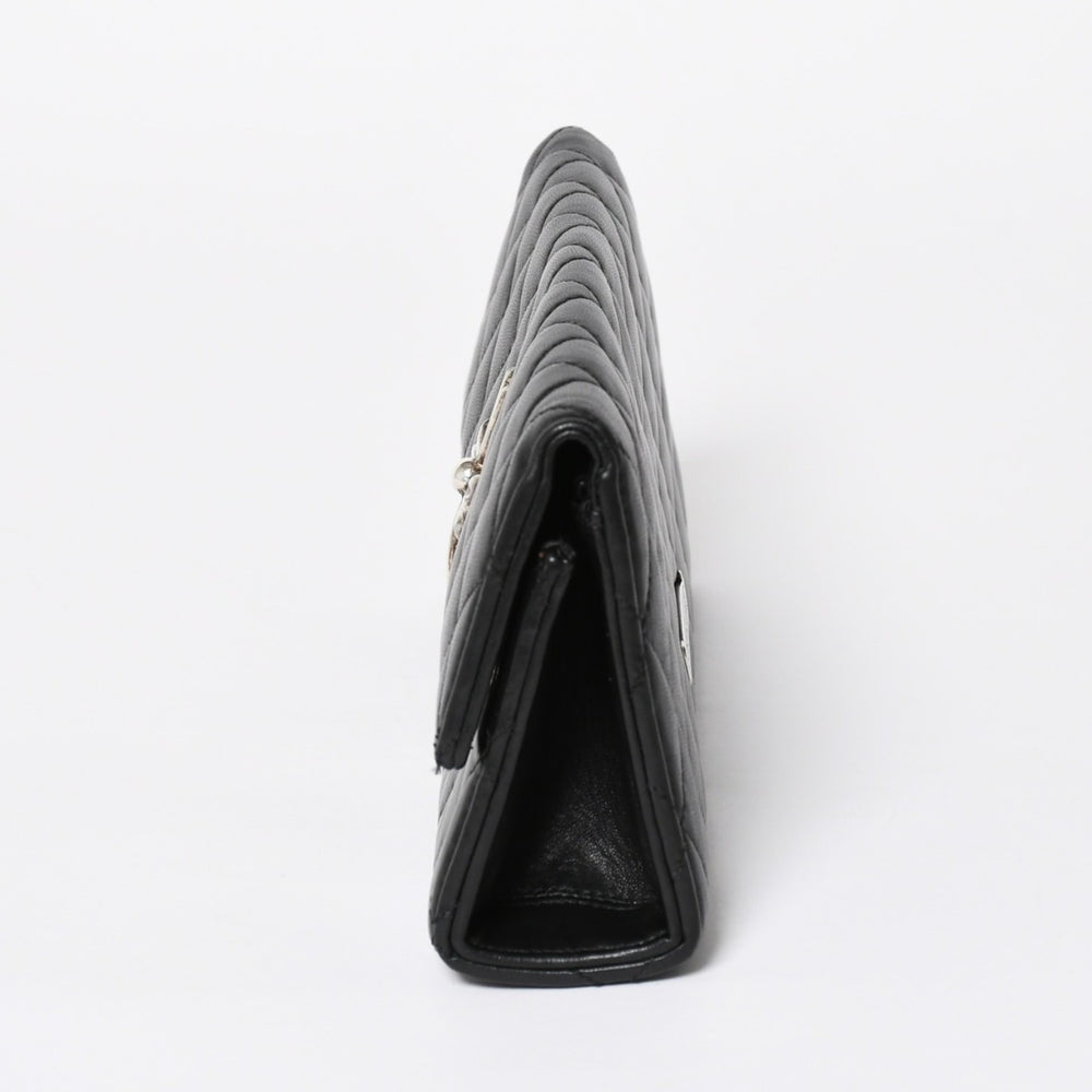 極美品 CHROME HEARTS クロムハーツ ディナーバッグ クラッチバッグ ラージクロス ラムスキン ブラック マトラッセ型 中古 4a008345