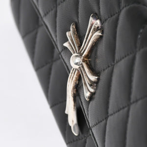 極美品 CHROME HEARTS クロムハーツ ディナーバッグ クラッチバッグ ラージクロス ラムスキン ブラック マトラッセ型 中古 4a008345