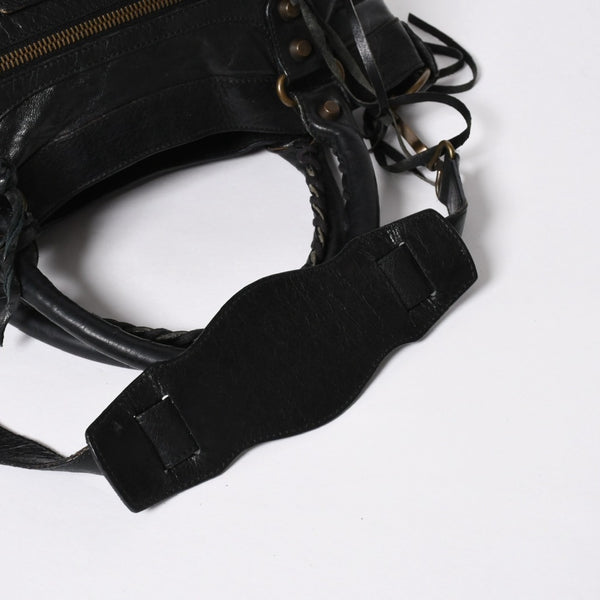極美品 BALENCIAGA バレンシアガ ザ ファースト 2WAY ハンドバッグ ショルダーバッグ ブラック ブロンズ金具 103208 中古 4a008385