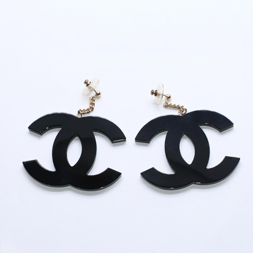 新品同様 CHANEL シャネル ココマーク ピアス 両耳 ジャンボ CC ヴィンテージ 01A刻印 プラスチック メタル ブラック ゴールド金具 中古 4a008606