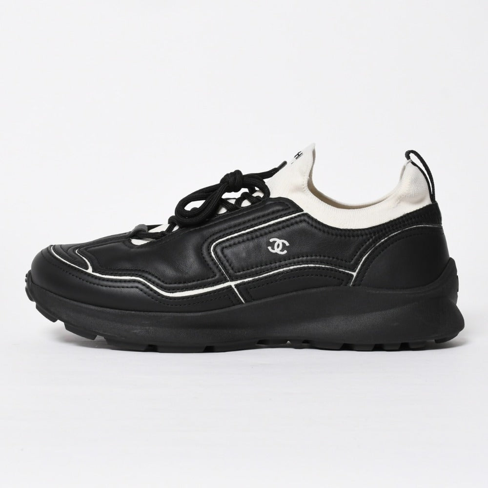 Like new CHANEL sneakers shoes here mark black white ivory W G47416 size 44 used 4a008752