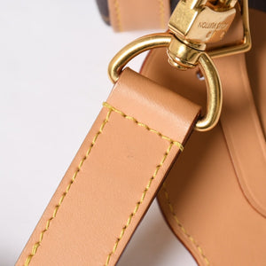 新品同様 LOUIS VUITTON ルイヴィトン エンベロップ メッセンジャー ショルダーバッグ M24820 モノグラム クラギー Tyler,The Creator 中古 4a008899