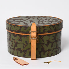 極美品 LOUIS VUITTON ルイヴィトン 帽子ケース モノグラム・グラフィティ ボワット・シャポー ブラウン カーキ ゴールド金具 激レア 中古 4a008592